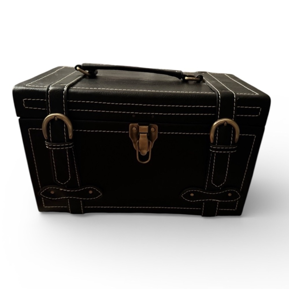 Sephora leather White and Black Cosmetic Organizer